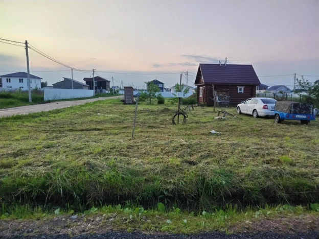 Купить земельный участок у метро Шушары в Санкт-Петербурге. Вариант № 2110829, 3, площадь -  квм, цена 3000000 рублей