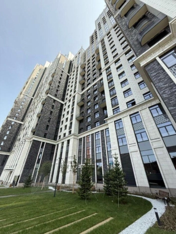 Купить квартиру в Москве. Вариант № 9936998, 17, площадь -  квм, цена 23300000 рублей