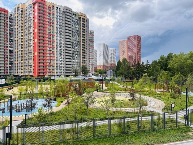 Купить квартиру у метро Аминьевская в Москве. Вариант № 563536, 0, площадь - квм, цена 47000000.0000 рублей