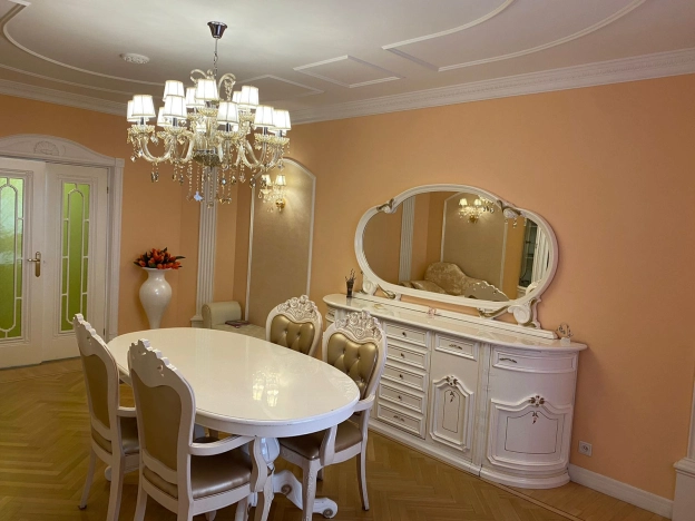 Купить четырехкомнатную квартиру на улице Шилова в Чите. Вариант № 36078, 4, площадь -  квм, цена 21120000 рублей