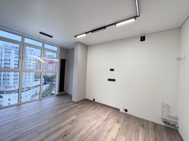 Купить квартиру на вторичке в Уфе. Вариант № 2887818, 4, площадь -  квм, цена 9950000 рублей