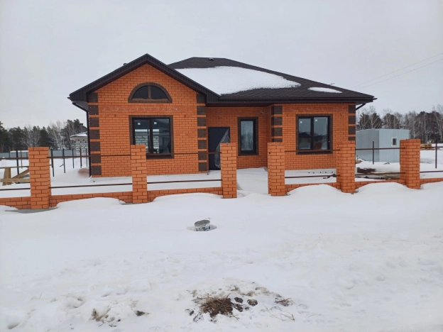 Купить дом на улице 8-я Берёзовая в Тюменской области. Вариант № 31378, 1, площадь -  квм, цена 8500000 рублей