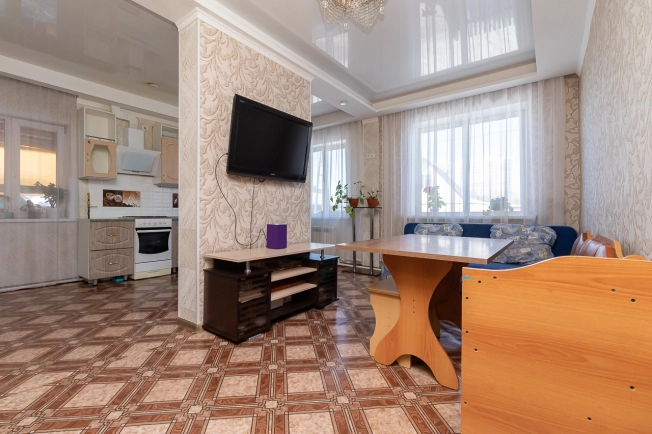 Купить дом в Омске. Вариант № 5779, 7, площадь -  квм, цена 9360000 рублей