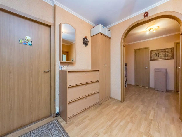 . Вариант № 9825, 2, площадь - 81.9 квм, цена 10500000 рублей