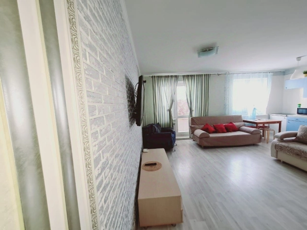 Купить Студию в Омске. Вариант № 2527548, 9, площадь -  квм, цена 4200000 рублей