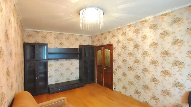 Купить двухкомнатную квартиру в Ростовской области. Вариант № 9799745, 5, площадь -  квм, цена 8500000 рублей