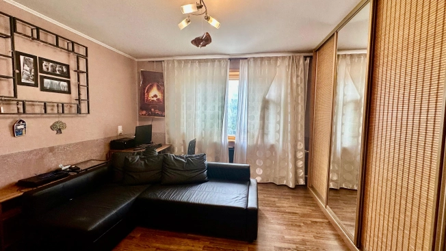 Купить квартиру на улице Комсомольская в Южно-Сахалинске. Вариант № 44358, 1, площадь -  квм, цена 10800000 рублей