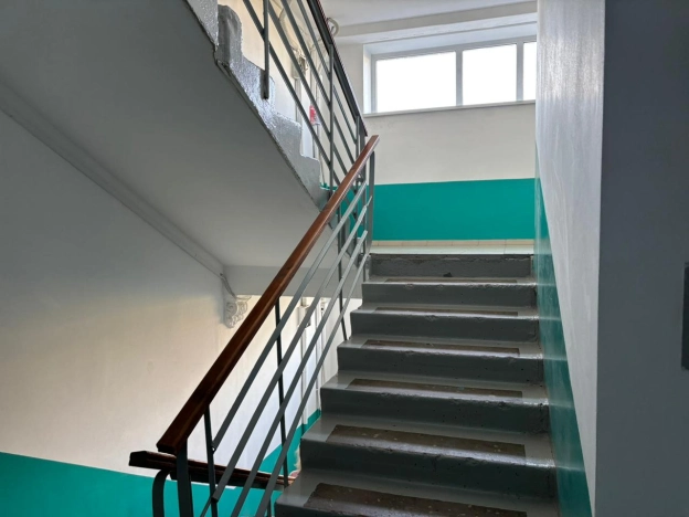 Купить двухкомнатную квартиру в Омске. Вариант № 2535452, 17, площадь -  квм, цена 4250000 рублей