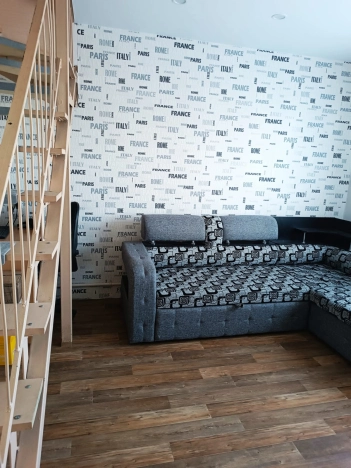 Купить трехкомнатную квартиру на улице Локтинская в Новосибирской области. Вариант № 46354, 13, площадь -  квм, цена 4000000 рублей