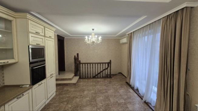 Купить дом на улице Спортивная в Пензенской области. Вариант № 2479533, 7, площадь - квм, цена 30000000 рублей