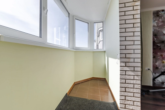 Купить трехкомнатную квартиру у метро Садовая в Санкт-Петербурге. Вариант № 10424565, 4, площадь -  квм, цена 14900000 рублей