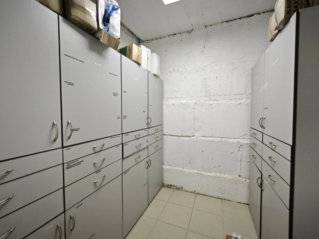 Купить готовый бизнес в Калуге. Вариант № 9342646, 32, площадь - квм, цена 15500000 рублей