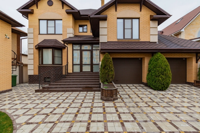 Купить дом на улице Курортная в Ростове-на-Дону. Вариант № 28937, 0, площадь -  квм, цена 99900000 рублей