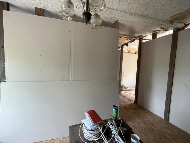 Купить трехкомнатную квартиру на улице Больничный Городок в Владимирской области. Вариант № 42052, 14, площадь -  квм, цена 900000 рублей