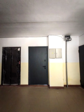 Купить квартиру на улице Горького в Иркутске. Вариант № 9080420, 14, площадь -  квм, цена 2800000 рублей