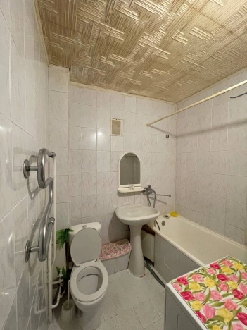 Купить однокомнатную квартиру на улице Юбилейный проспект в Химках. Вариант № 12042, 4, площадь -  квм, цена 5800000 рублей