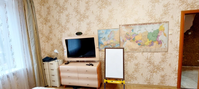 Купить трехкомнатную квартиру в районе Центральный в Калининграде. Вариант № 17971, 14, площадь -  квм, цена 9950000 рублей