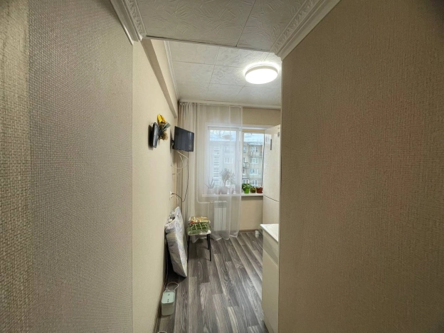 Купить однокомнатную квартиру в Иркутской области. Вариант № 9814285, 3, площадь -  квм, цена 3450000 рублей