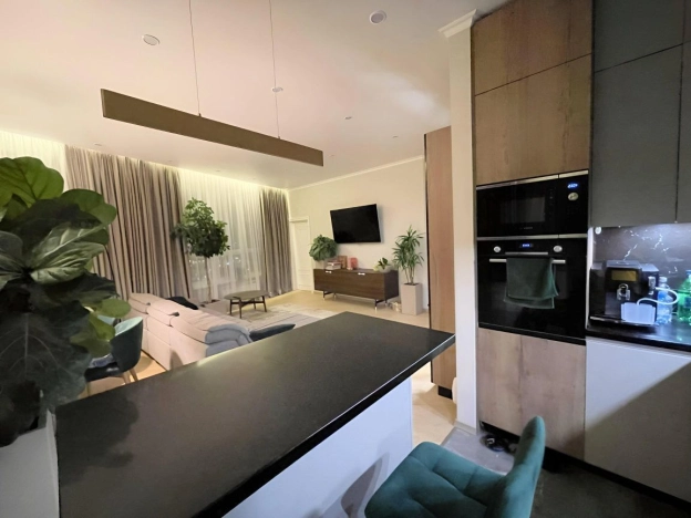 Купить квартиру в Москве. Вариант № 10235681, 4, площадь -  квм, цена 44000000 рублей