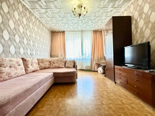 Купить двухкомнатную квартиру в Балакове. Вариант № 14651, 3, площадь -  квм, цена 4599000 рублей