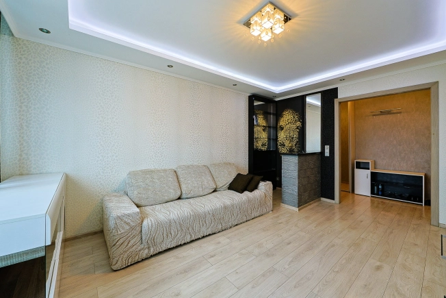 Купить двухкомнатную квартиру в Калининграде. Вариант № 9221105, 2, площадь -  квм, цена 5400000 рублей