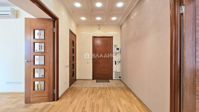 Купить квартиру в Липецкой области. Вариант № 5865702, 13, площадь -  квм, цена 7990000 рублей