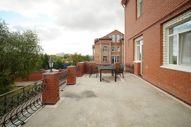 Купить дом в Микрорайоне Порт-Артур в Омске. Вариант № 6134669, 35, площадь -  квм, цена 60000000 рублей