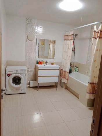 Купить трехкомнатную квартиру на улице Молодёжная в Республике Татарстан (татарстан). Вариант № 20051, 18, площадь -  квм, цена 11000000 рублей