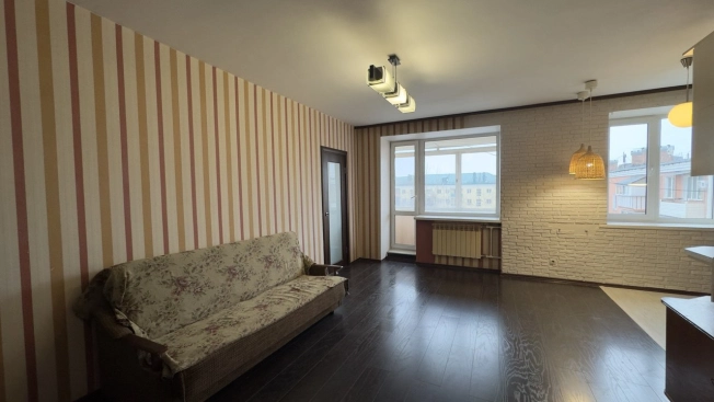 Купить квартиру в Омске. Вариант № 10264578, 1, площадь -  квм, цена 5000000 рублей