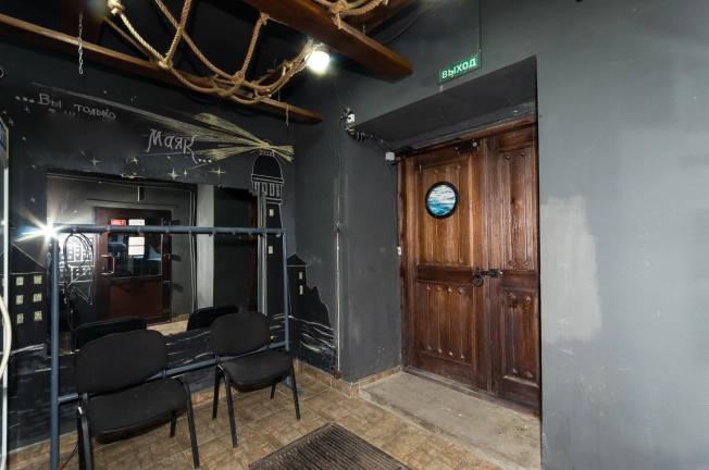 Купить коммерческую недвижимость в Тобольске. Вариант № 14638, 42, площадь -  квм, цена 21000000 рублей