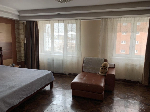 Купить квартиру на улице Калашникова в Улан-Удэ. Вариант № 9993752, 3, площадь -  квм, цена 15000000 рублей