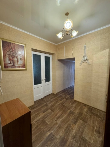 Купить трехкомнатную квартиру на улице Молодёжная в Республике Татарстан (татарстан). Вариант № 11872, 17, площадь -  квм, цена 4600000 рублей