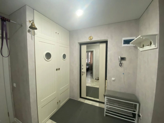 Снять квартиру в Тобольске. Вариант № 9809293, 16, площадь -  квм, цена 65000 рублей