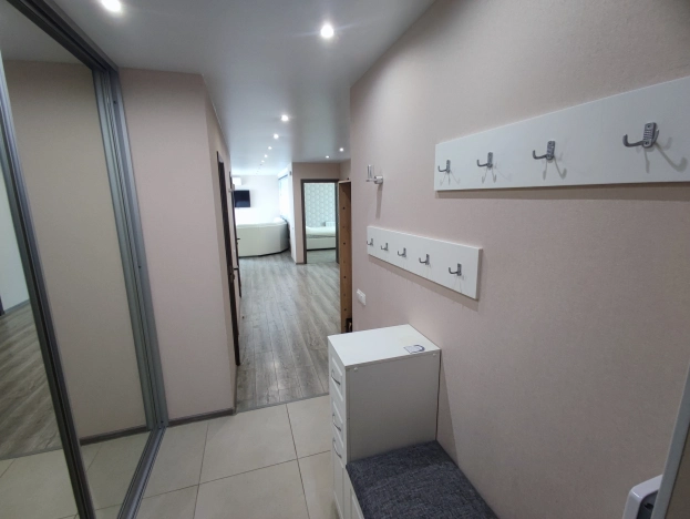 Купить трехкомнатную квартиру в районе Железнодорожный в Воронеже. Вариант № 42245, 36, площадь -  квм, цена 13500000 рублей