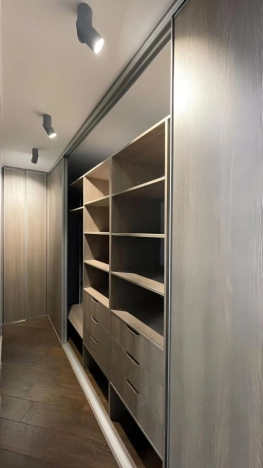 Купить трехкомнатную квартиру в Пушкине. Вариант № 52201, 12, площадь -  квм, цена 21500000 рублей