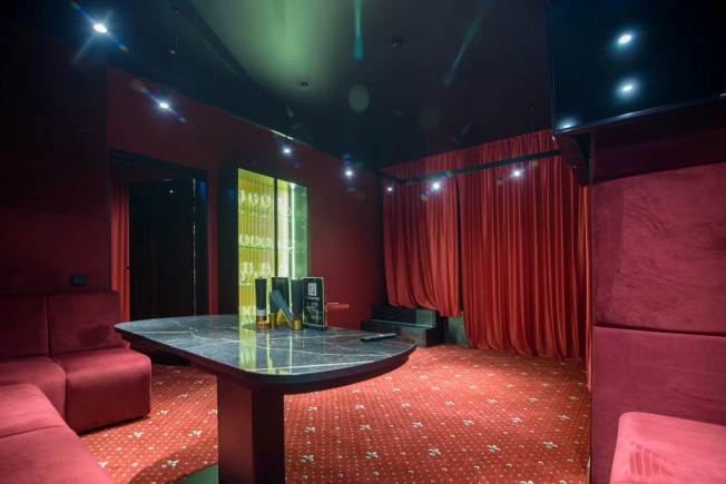 Купить коммерческую недвижимость в Новосибирске. Вариант № 8086960, 27, площадь -  квм, цена 25000000 рублей