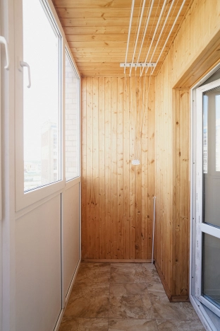 Купить трехкомнатную квартиру на улице бульвар Архитекторов в Омске. Вариант № 56298, 2, площадь -  квм, цена 9600000 рублей