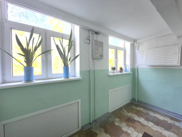 Купить четырехкомнатную квартиру в Калининграде. Вариант № 44291, 14, площадь -  квм, цена 7850000 рублей