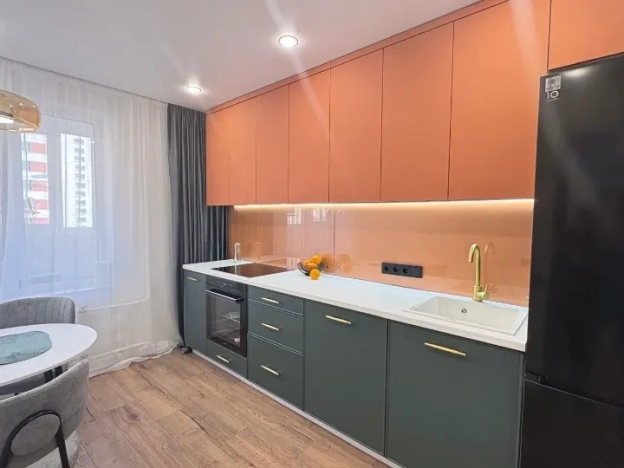 Купить квартиру в Москве. Вариант № 10438330, 14, площадь -  квм, цена 18490000 рублей