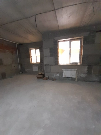 Купить коммерческую недвижимость в Элисте. Вариант № 16404, 6, площадь -  квм, цена 3500000 рублей