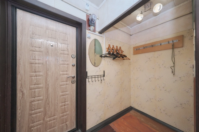 Купить однокомнатную квартиру в Рязанской области. Вариант № 10255603, 6, площадь -  квм, цена 2100000 рублей