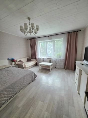 Купить однокомнатную квартиру в Южно-Сахалинске. Вариант № 699837, 2, площадь -  квм, цена 7600000 рублей