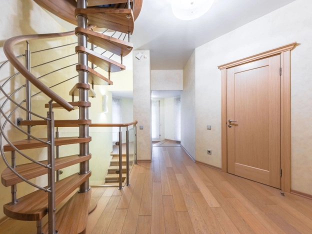 Купить дом в районе Выборгский в Санкт-Петербурге. Вариант № 23826, 24, площадь -  квм, цена 55000000 рублей