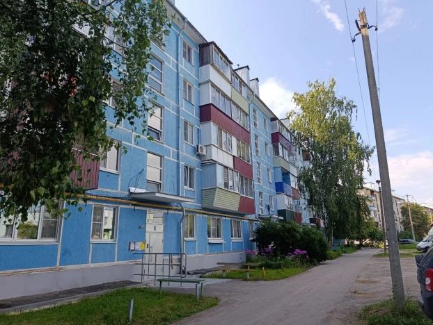 Купить трехкомнатную квартиру на улице 8 Марта в Рязанской области. Вариант № 1258538, 1, площадь -  квм, цена 2700000 рублей