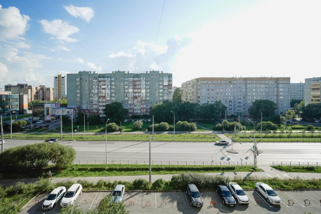 Купить однокомнатную квартиру в Омске. Вариант № 44682, 19, площадь -  квм, цена 4950000 рублей