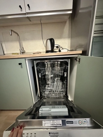 Снять квартиру в районе Центральный в Новосибирске. Вариант № 3810475, 6, площадь -  квм, цена 55000 рублей