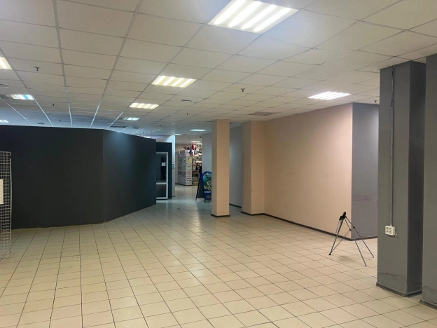 Снять коммерческую недвижимость свободного назначения на улице Промышленная в Рязани. Вариант № 23466, 8, площадь -  квм, цена 137500 рублей