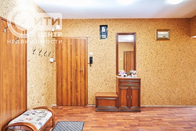 Купить трехкомнатную квартиру в Воронеже. Вариант № 4879062, 9, площадь -  квм, цена 12700000 рублей