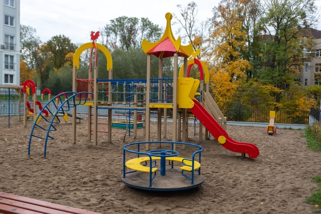 Купить трехкомнатную квартиру на улице Олега Кошевого в Калининграде. Вариант № 37607, 32, площадь -  квм, цена 17500000 рублей