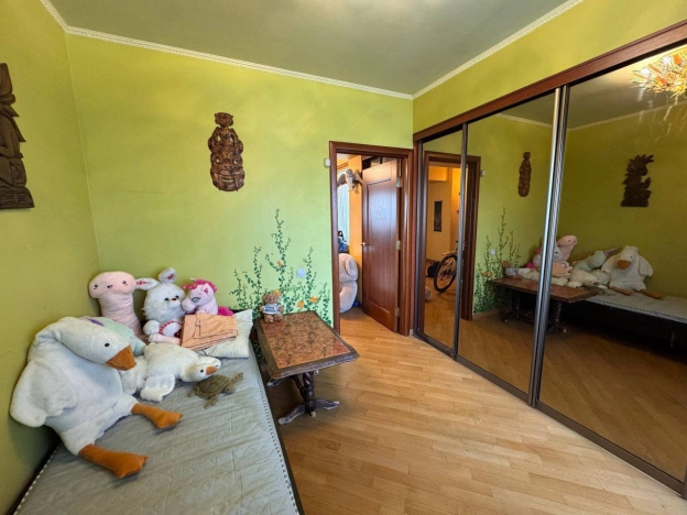 Купить квартиру в Москве. Вариант № 8055539, 12, площадь - квм, цена 25800000 рублей